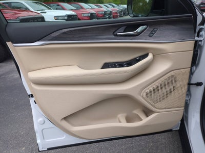 2027 Jeep Grand Cherokee Limited