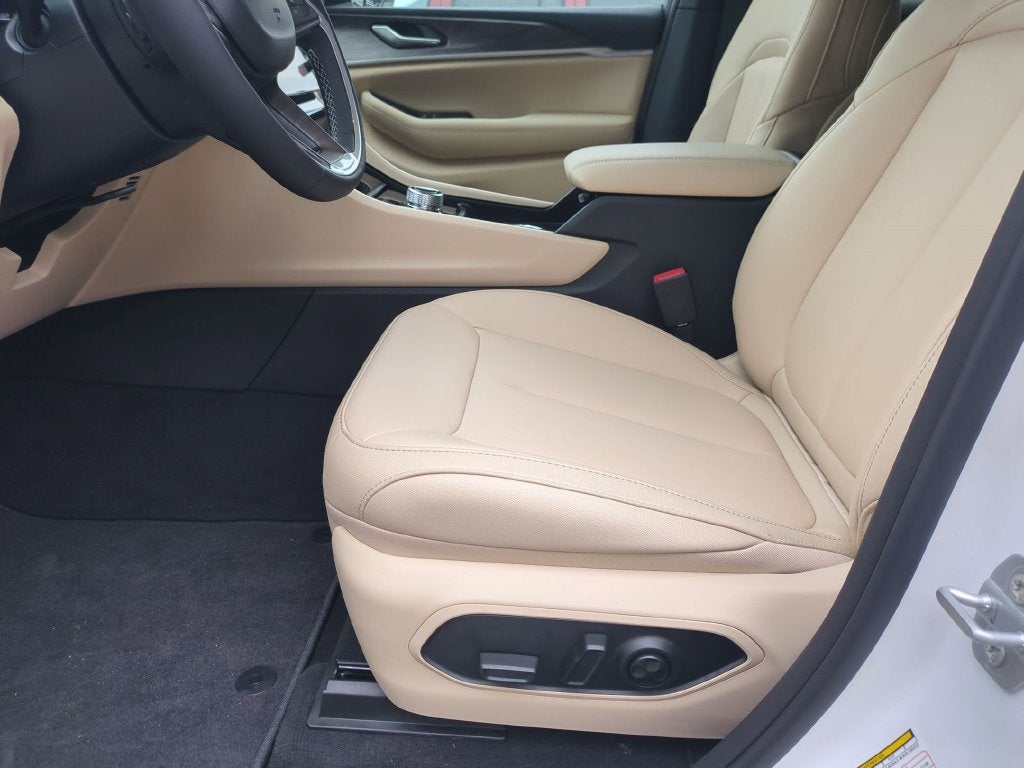 2027 Jeep Grand Cherokee Limited