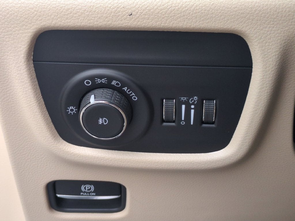 2027 Jeep Grand Cherokee Limited