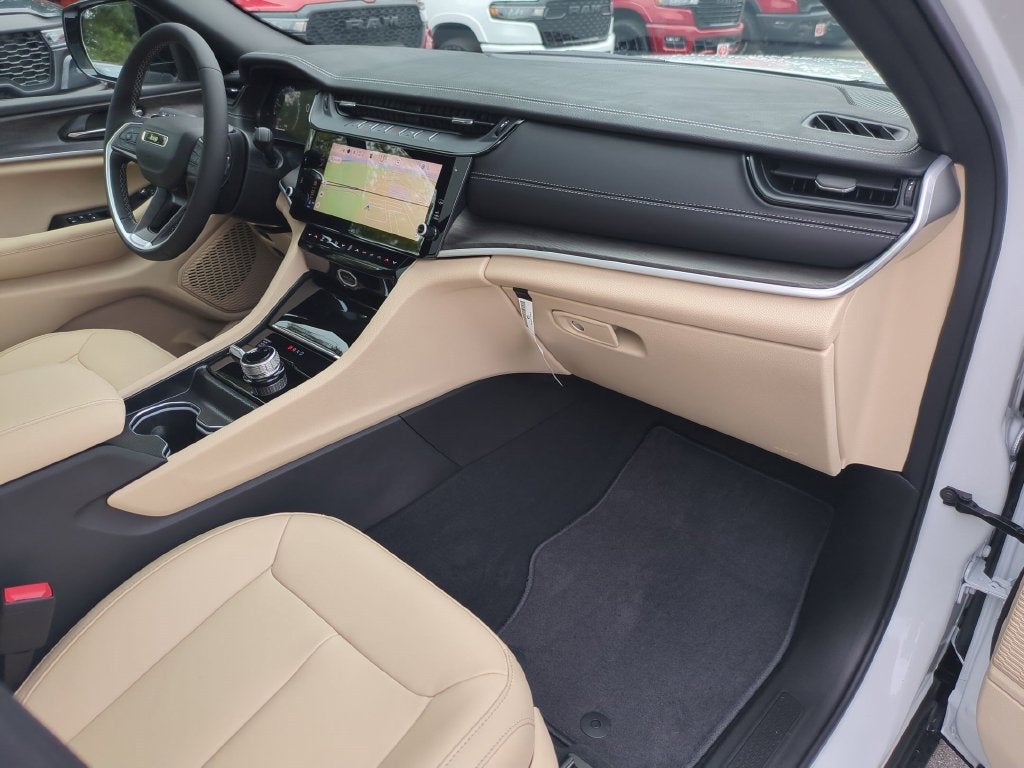 2027 Jeep Grand Cherokee Limited