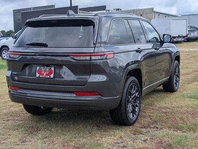 2026 Jeep Grand Cherokee Summit
