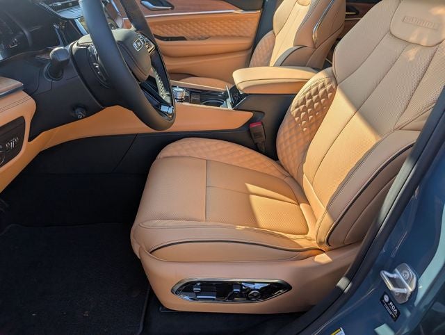 2026 Jeep Grand Cherokee Summit