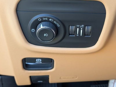 2026 Jeep Grand Cherokee Summit