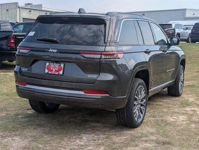 2026 Jeep Grand Cherokee Summit