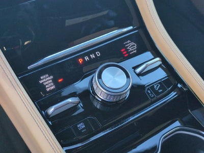 2027 Jeep Grand Cherokee Summit