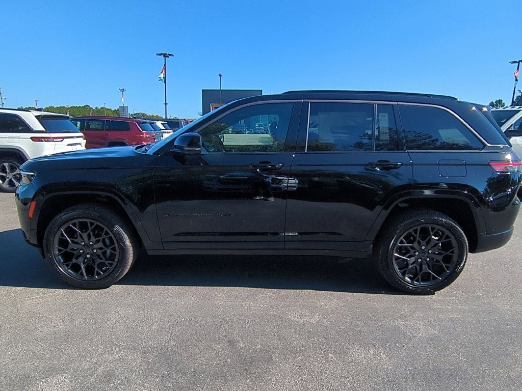 2027 Jeep Grand Cherokee Summit
