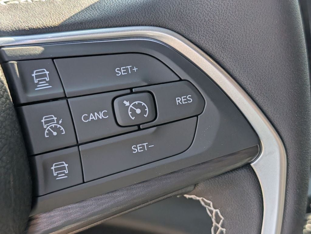 2026 Jeep Grand Cherokee L Laredo