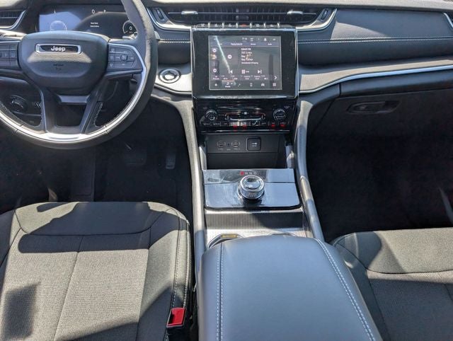 2026 Jeep Grand Cherokee GRAND CHEROKEE L LAREDO 4X2
