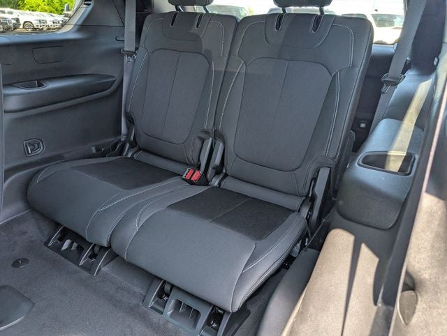 2026 Jeep Grand Cherokee GRAND CHEROKEE L LAREDO 4X2