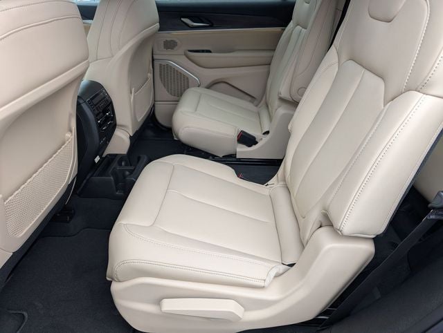 2026 Jeep Grand Cherokee GRAND CHEROKEE L LIMITED 4X2