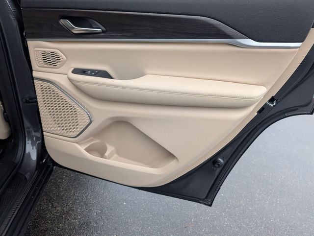 2026 Jeep Grand Cherokee GRAND CHEROKEE L LIMITED 4X2