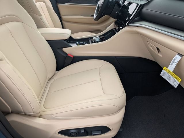2026 Jeep Grand Cherokee GRAND CHEROKEE L LIMITED 4X2