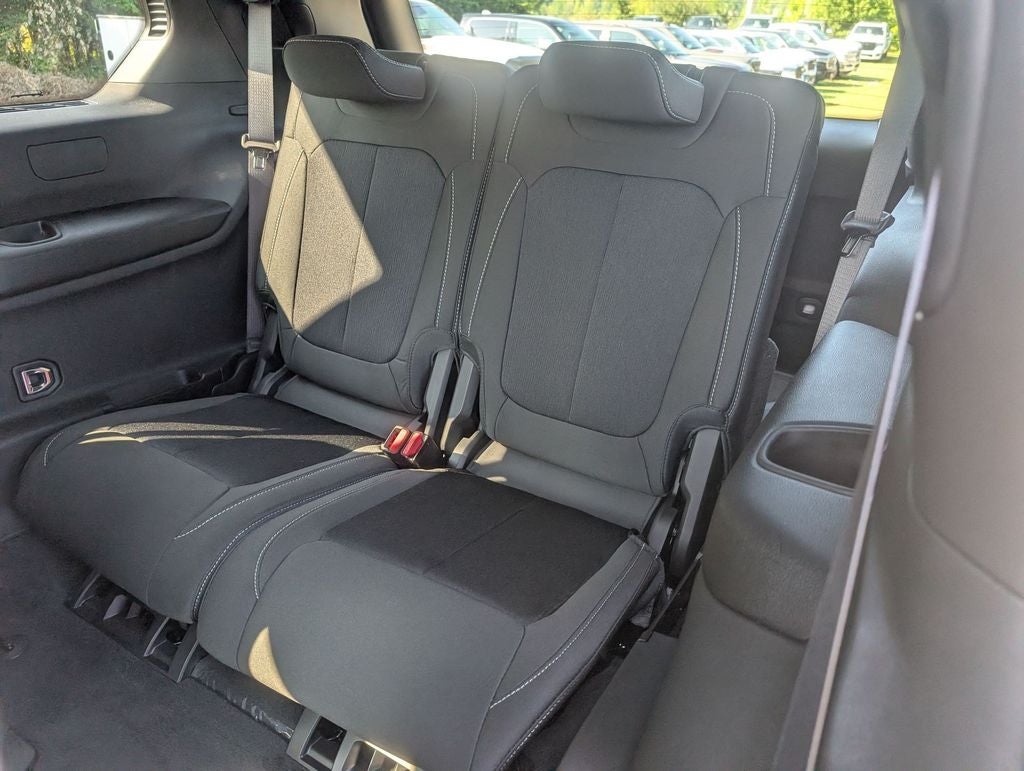 2026 Jeep Grand Cherokee L Laredo