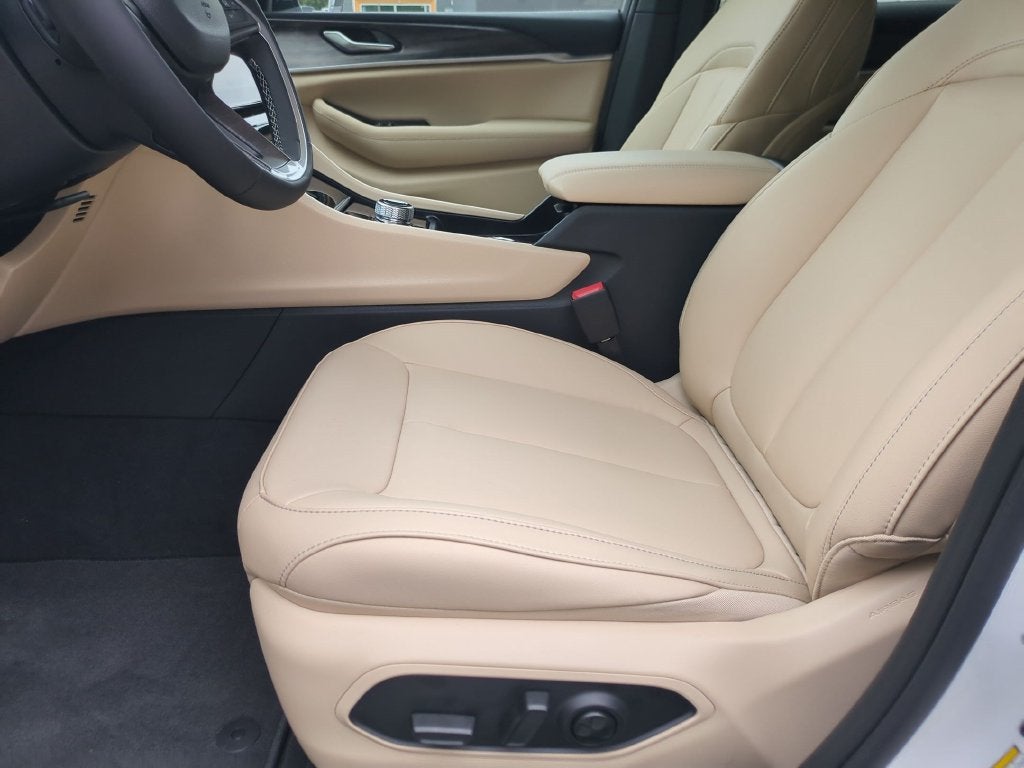2027 Jeep Grand Cherokee L Limited