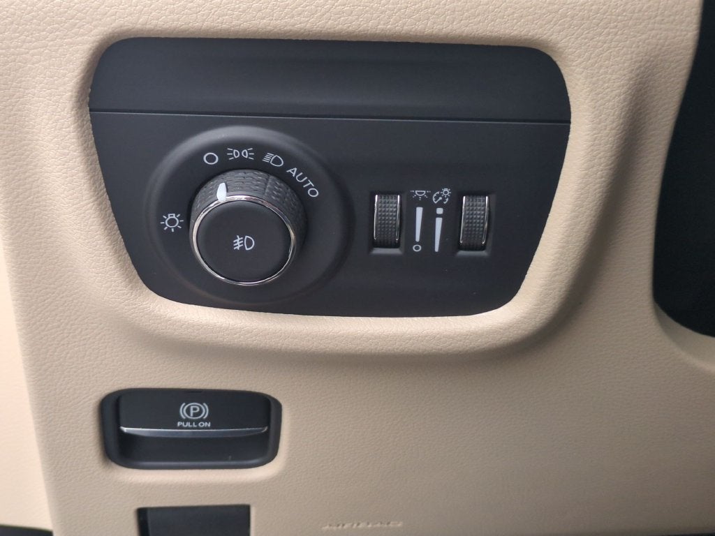 2027 Jeep Grand Cherokee L Limited