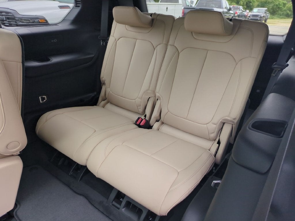 2027 Jeep Grand Cherokee L Limited