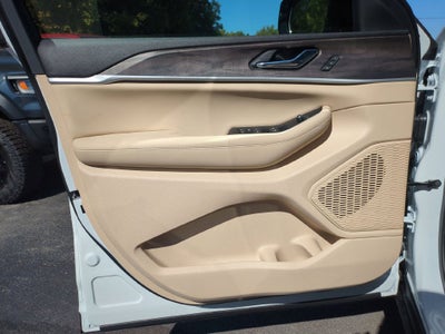 2027 Jeep Grand Cherokee L Limited