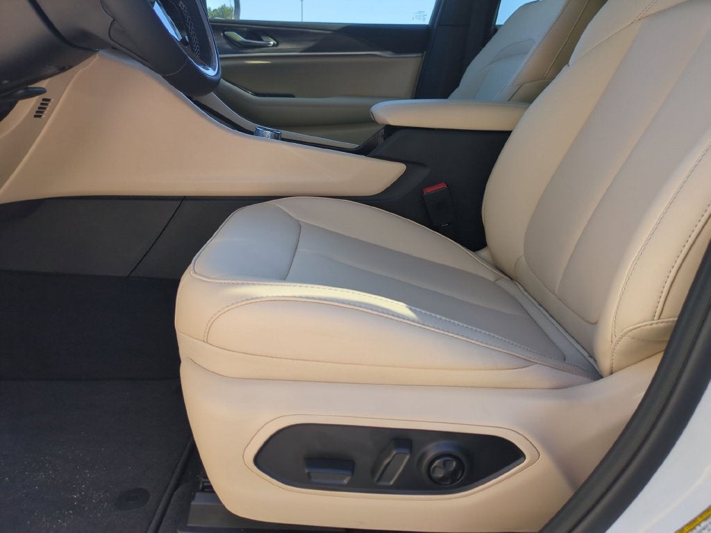 2027 Jeep Grand Cherokee L Limited