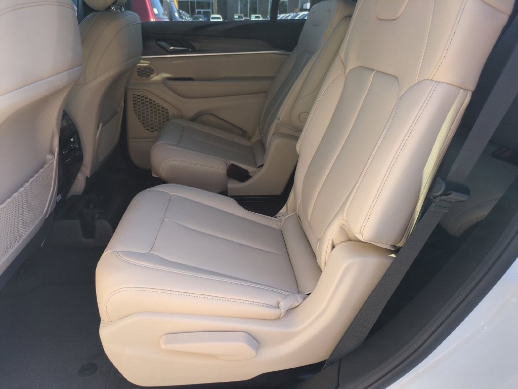 2027 Jeep Grand Cherokee L Limited