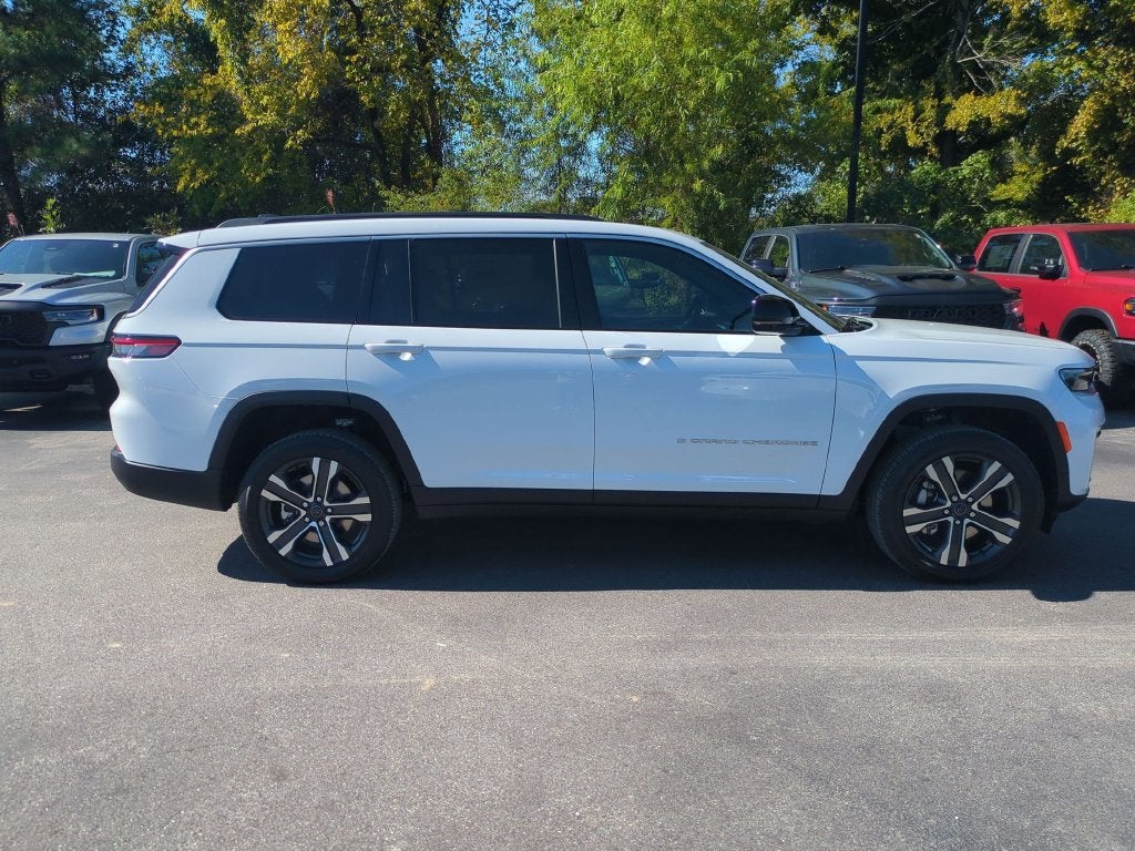 2027 Jeep Grand Cherokee L Limited