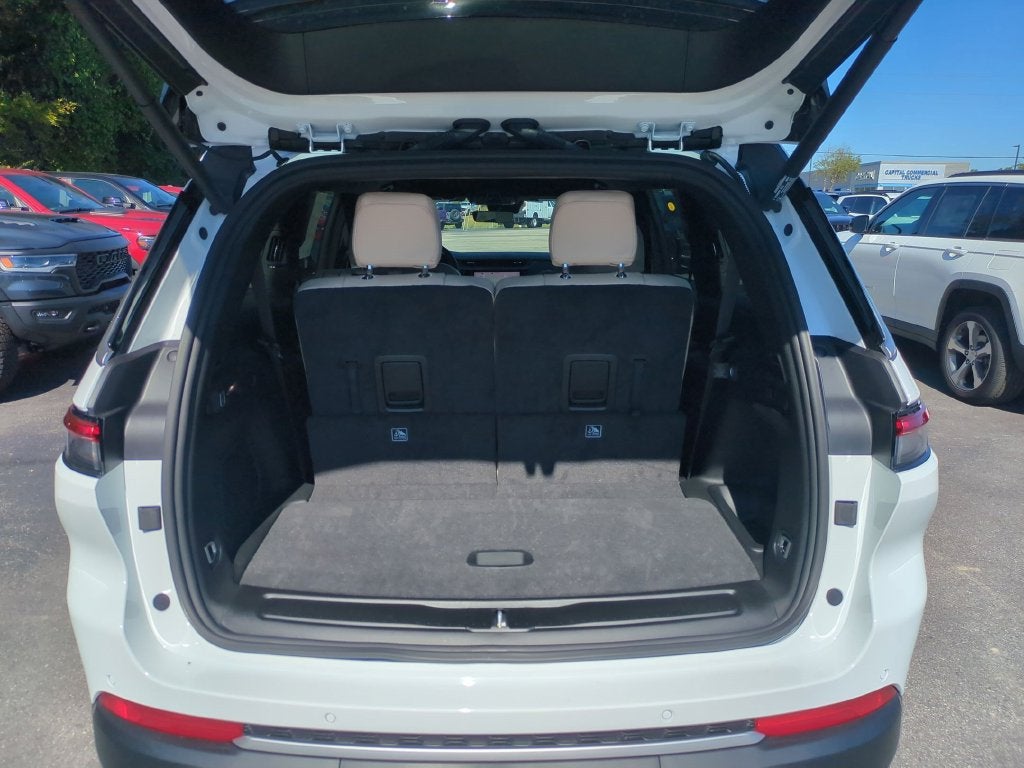 2027 Jeep Grand Cherokee L Limited