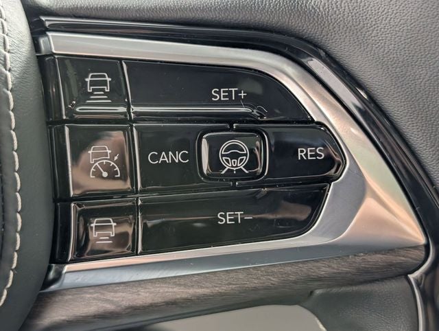 2023 Jeep Grand Cherokee L Overland