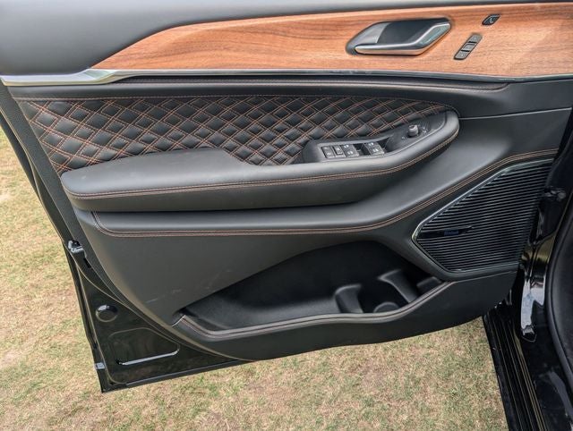 2026 Jeep Grand Cherokee L Summit