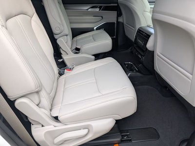 2026 Jeep Grand Wagoneer L 4x2