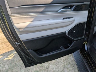 2026 Jeep Grand Wagoneer L 4x4