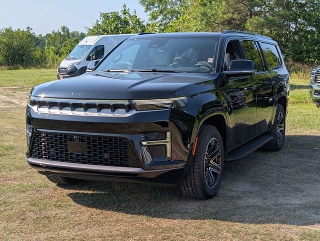 2026 Jeep Grand Wagoneer L 4x4