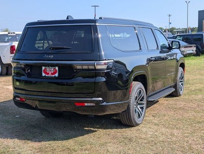 2026 Jeep Grand Wagoneer L 4x4