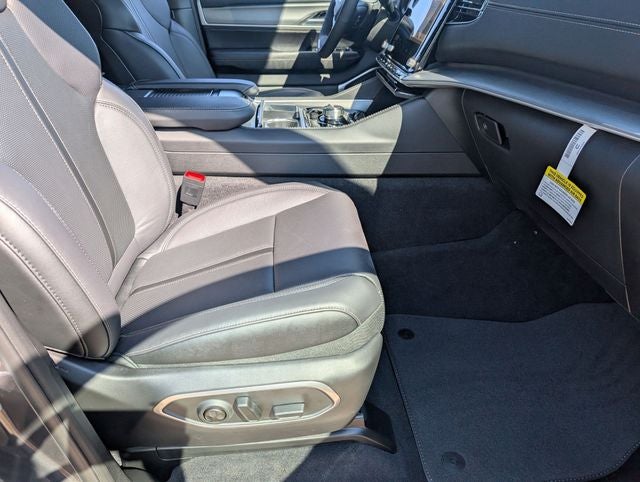 2026 Jeep Grand Wagoneer L Limited Altitude