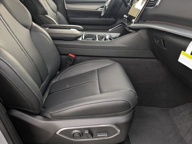 2026 Jeep Grand Wagoneer GRAND WAGONEER L LIMITED RESERVE 4X4