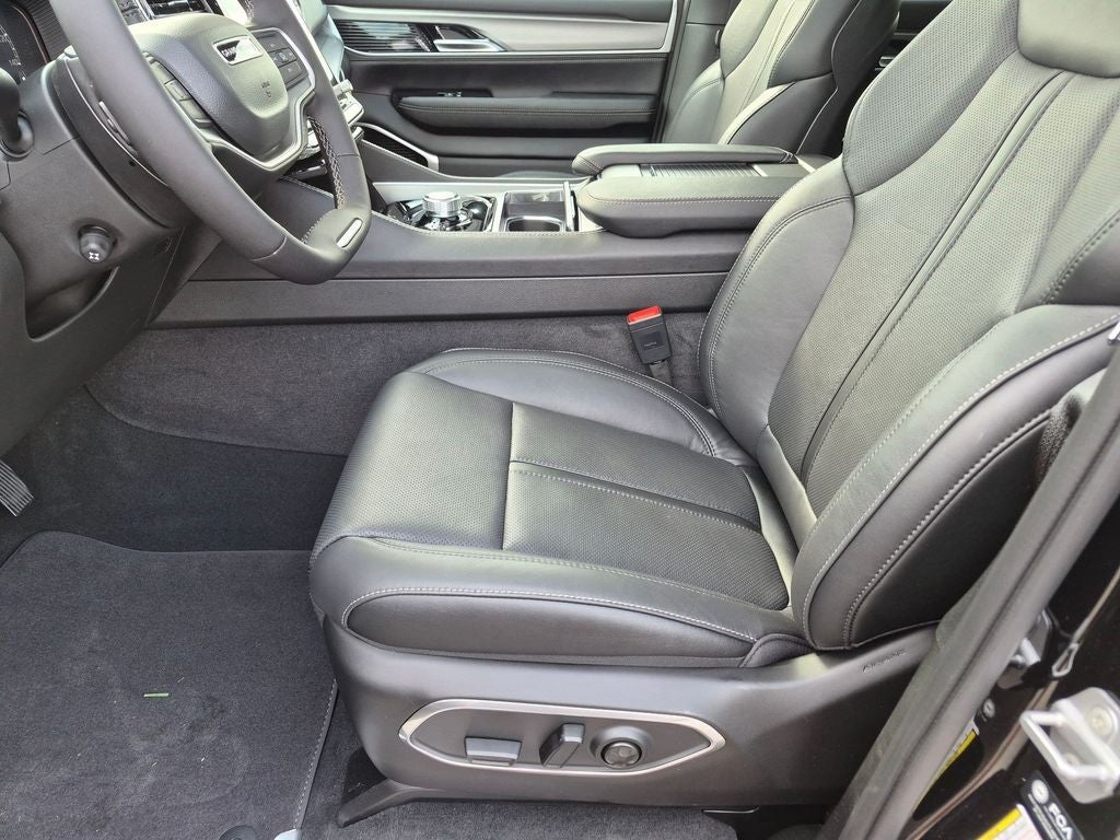 2026 Jeep Grand Wagoneer L Limited Altitude