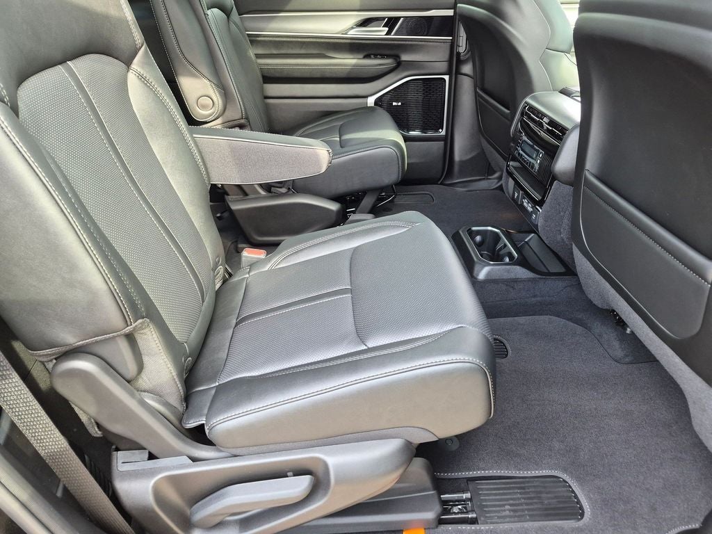 2026 Jeep Grand Wagoneer L Limited Altitude