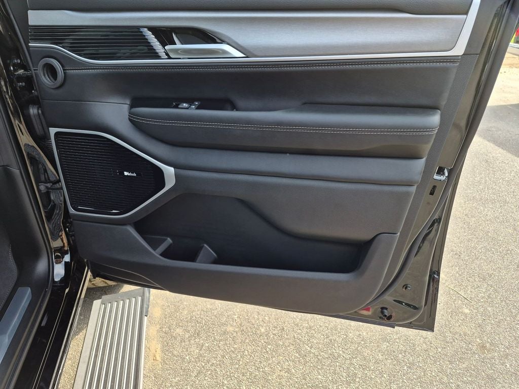 2026 Jeep Grand Wagoneer L Limited Altitude