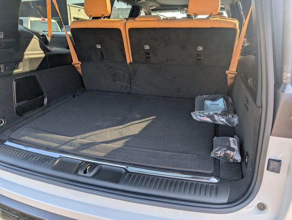 2026 Jeep Grand Wagoneer L Summit Reserve