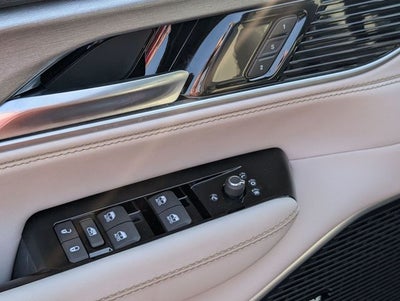 2026 Jeep Grand Wagoneer 4x2