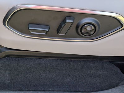 2026 Jeep Grand Wagoneer 4x2