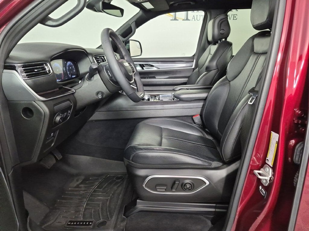 2024 Jeep Wagoneer Base