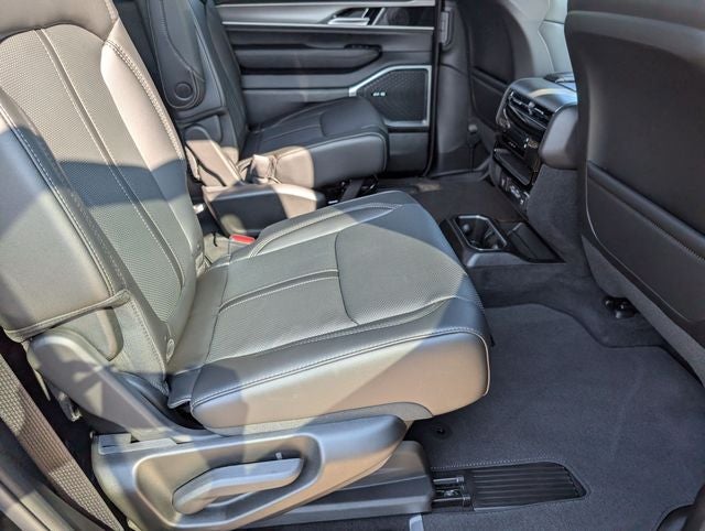 2026 Jeep Grand Wagoneer 4x4