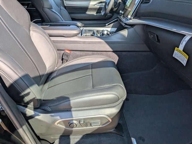 2026 Jeep Grand Wagoneer 4x4