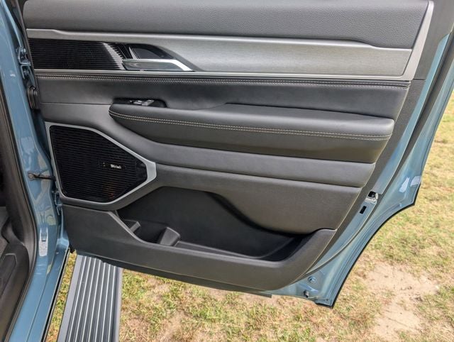 2026 Jeep Grand Wagoneer Limited Altitude