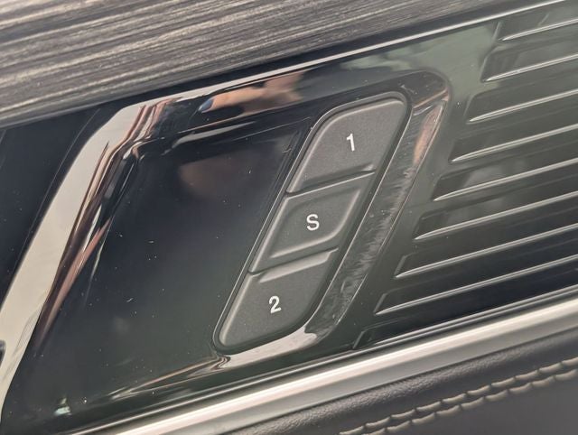 2023 Jeep Wagoneer Series III