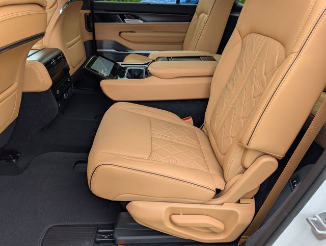 2026 Jeep Grand Wagoneer GRAND WAGONEER SUMMIT RESERVE 4X4