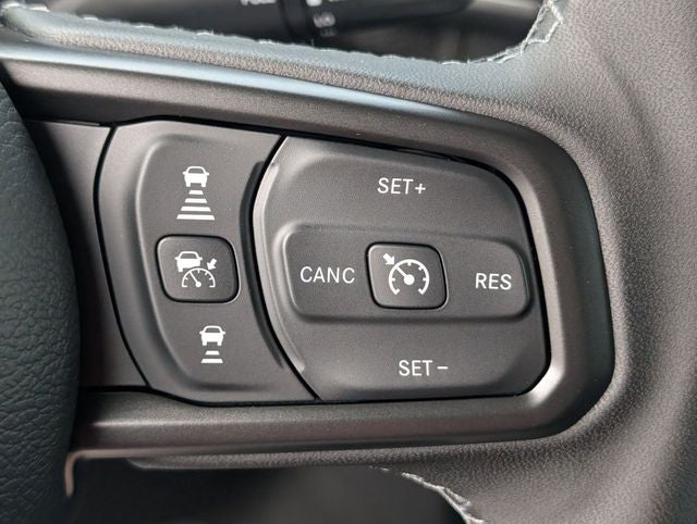 2026 Jeep Gladiator GLADIATOR SAHARA 4X4