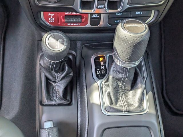 2026 Jeep Gladiator GLADIATOR MOJAVE X 4X4