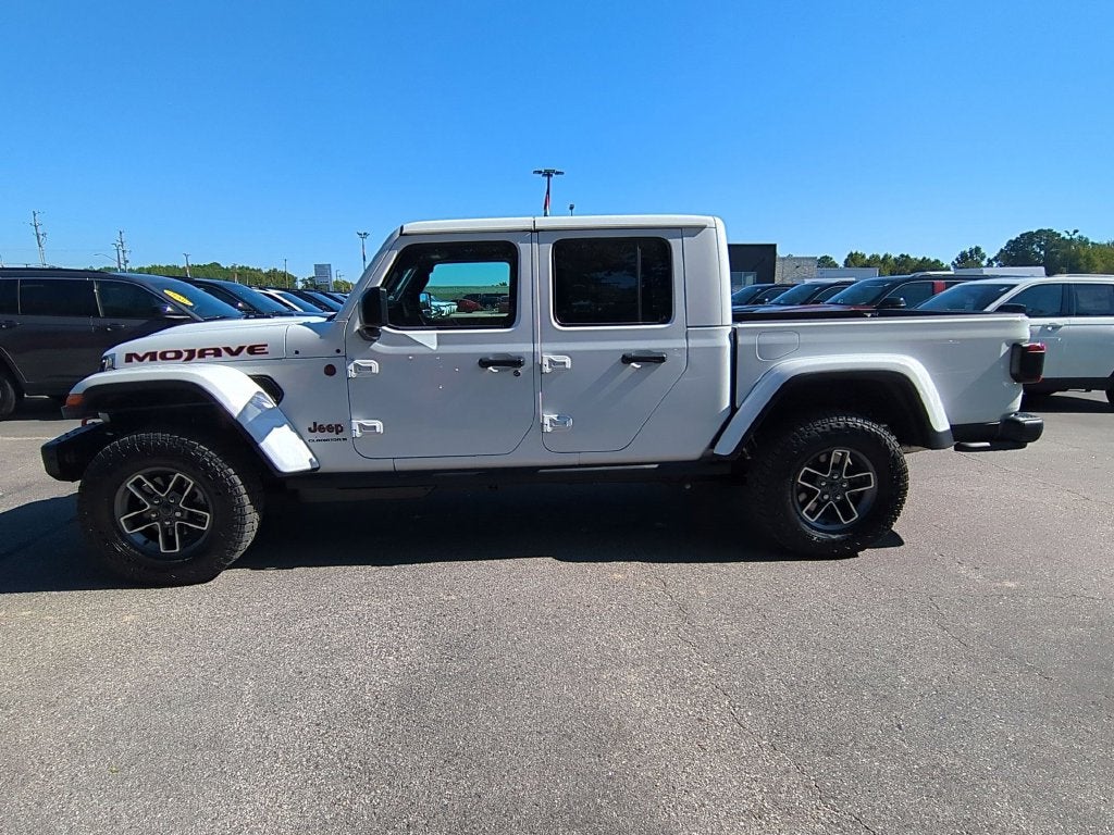 2026 Jeep Gladiator Mojave X