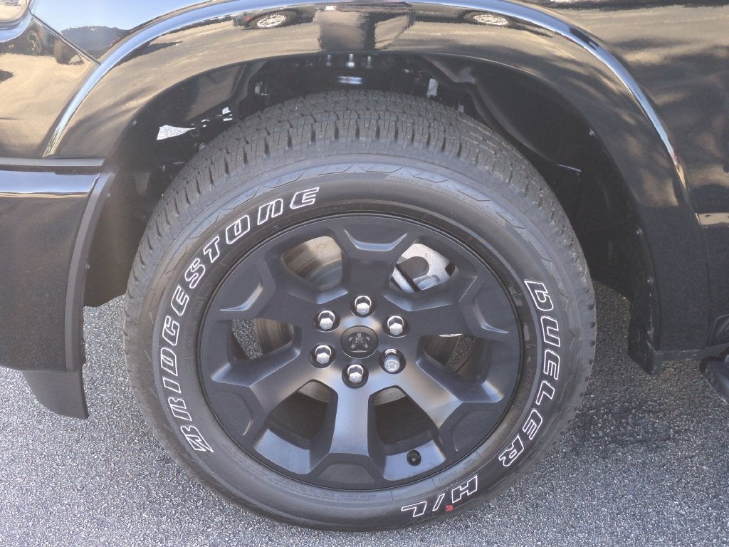 2027 RAM 1500 Big Horn/Lone Star