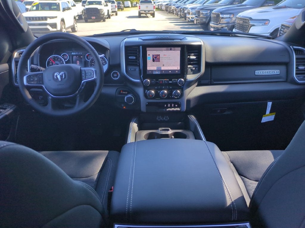 2027 RAM 1500 Big Horn/Lone Star